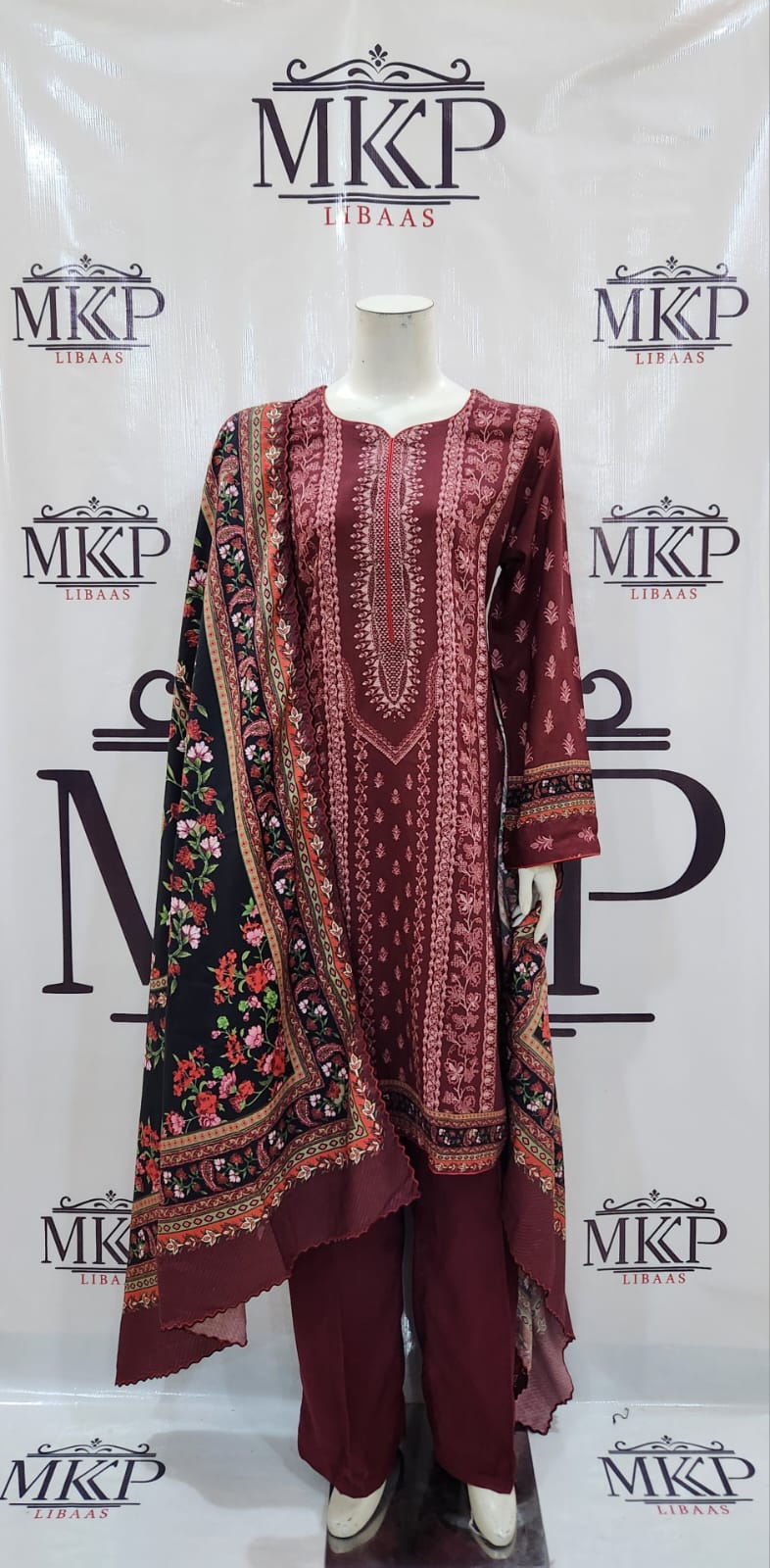 TT-W57 - Printed Linen - 3 Piece